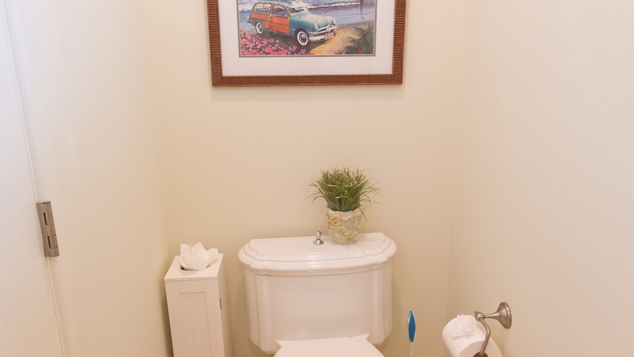 Photo of Bathroom in Kahaluu-Keauhou
