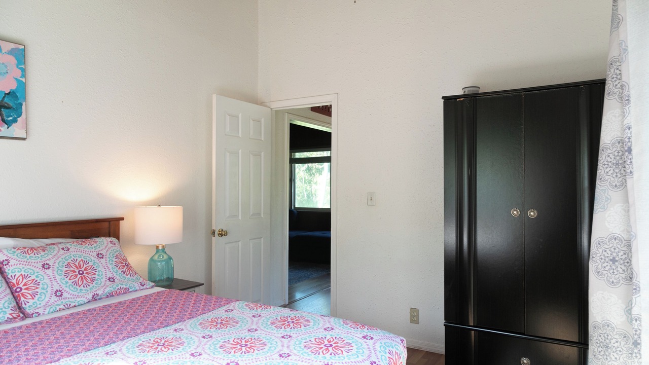Photo of Bedroom in Mokuleia