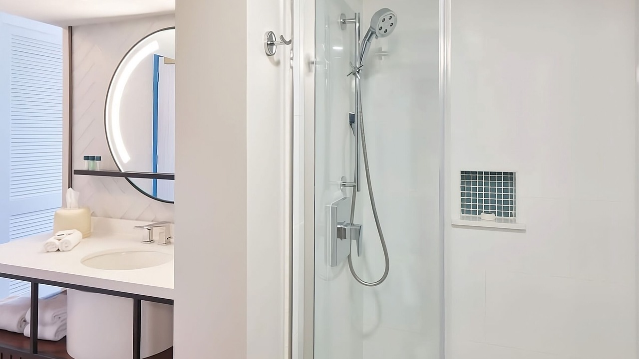 Photo of Bathroom in Waikiki