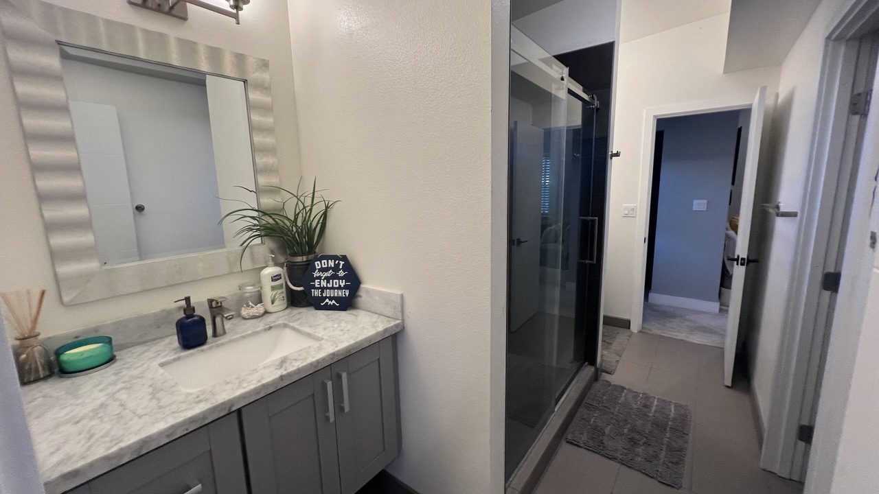 Photo of Bathroom in Halawa