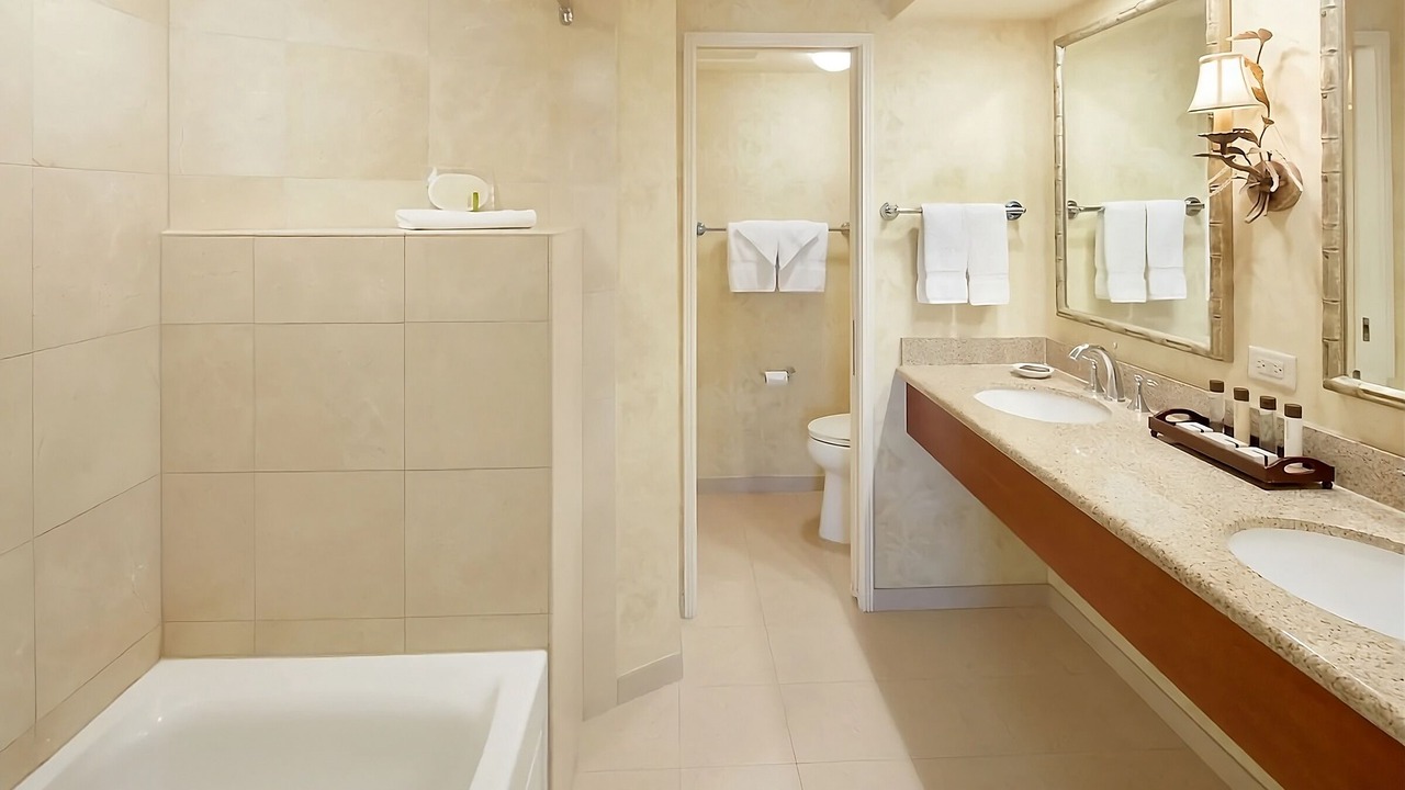 Photo of Bathroom in Waikiki