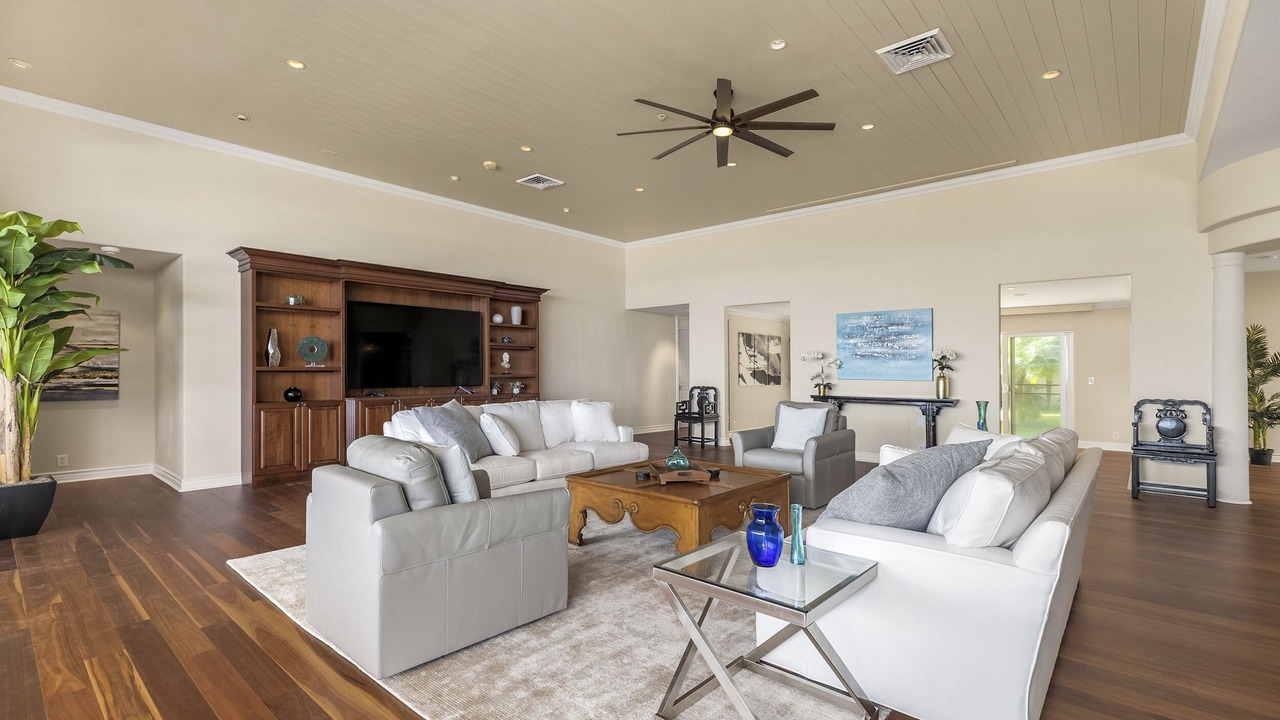 Photo of Bedroom in Hawaii Kai