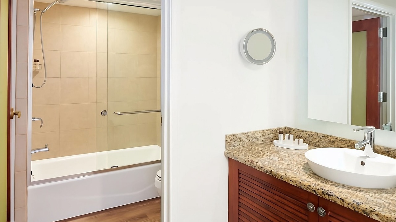 Photo of Bathroom in Waikiki