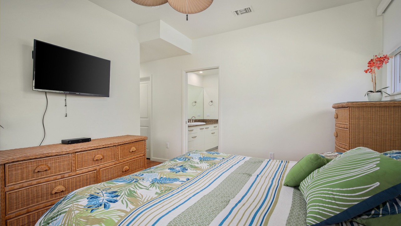 Photo of Bedroom in Kahaluu-Keauhou