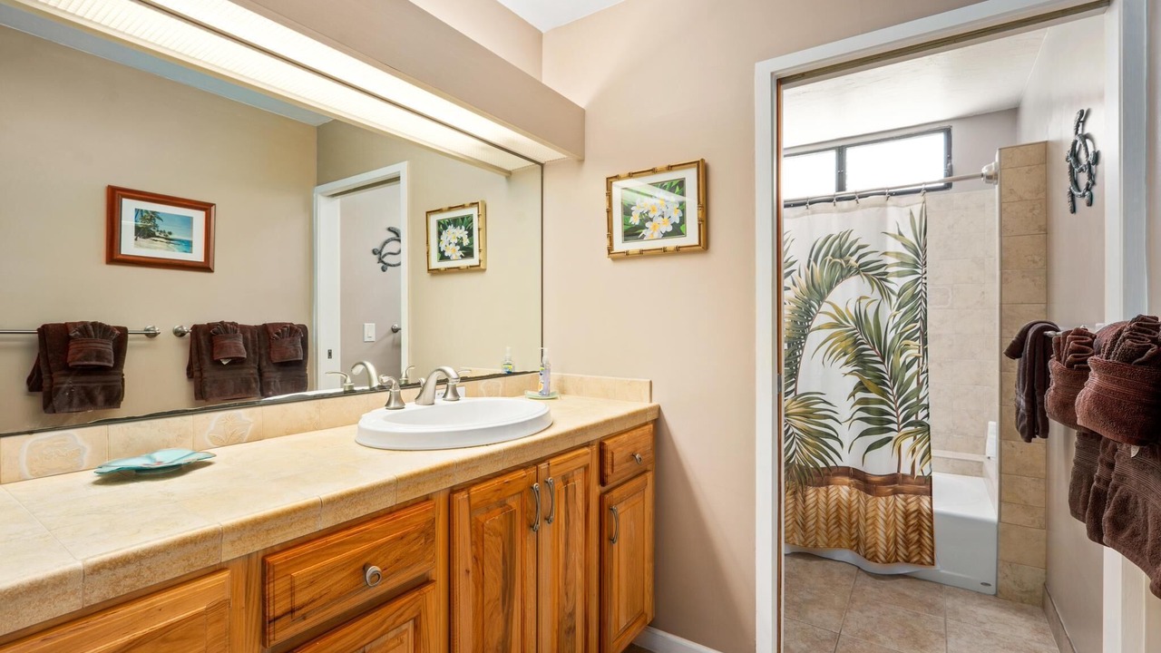 Photo of Bathroom in Keauhou