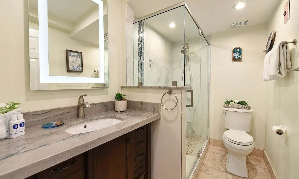 Photo of Bathroom in Kahana