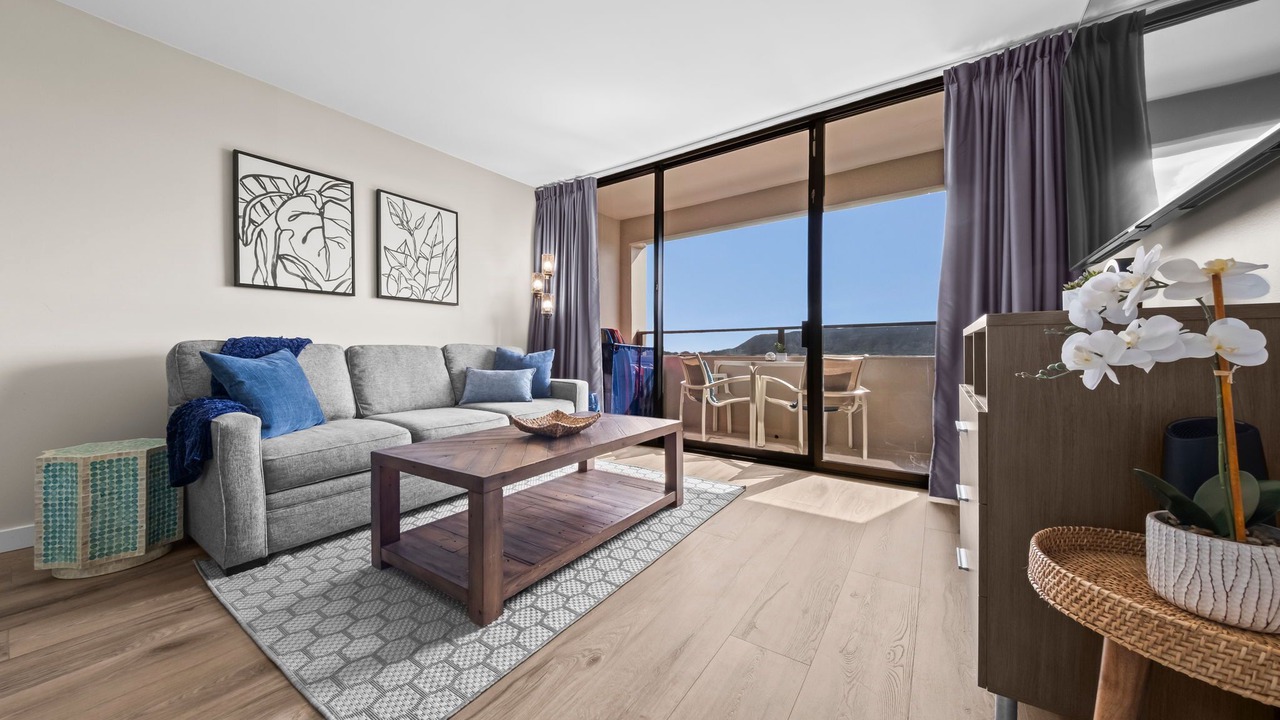 Photo of Livingroom in Waikiki