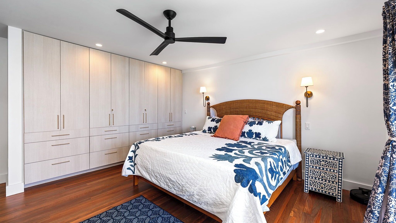 Photo of Bedroom in Kahaluu Bay