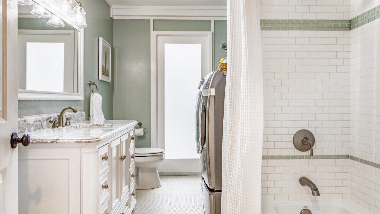 Photo of Bathroom in Kailua