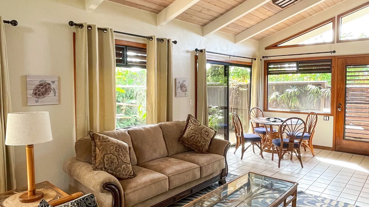 Photo of Livingroom in Poipu