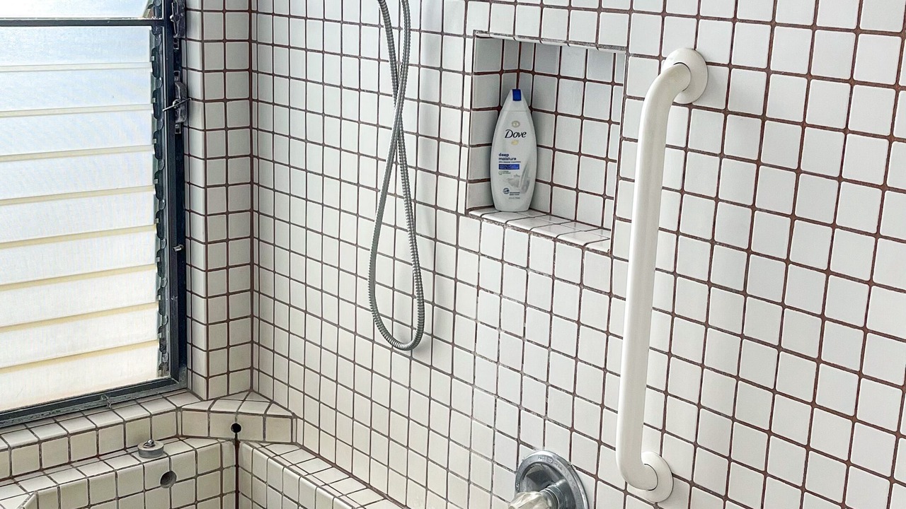 Photo of Bathroom in Poipu