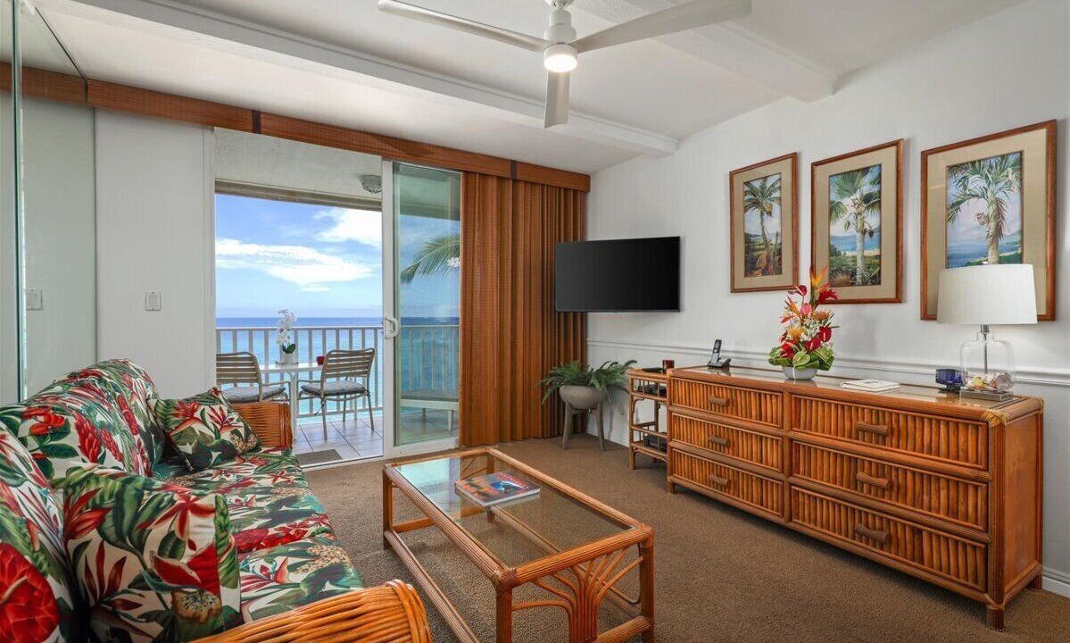 Photo of Livingroom in Historic Kailua Village