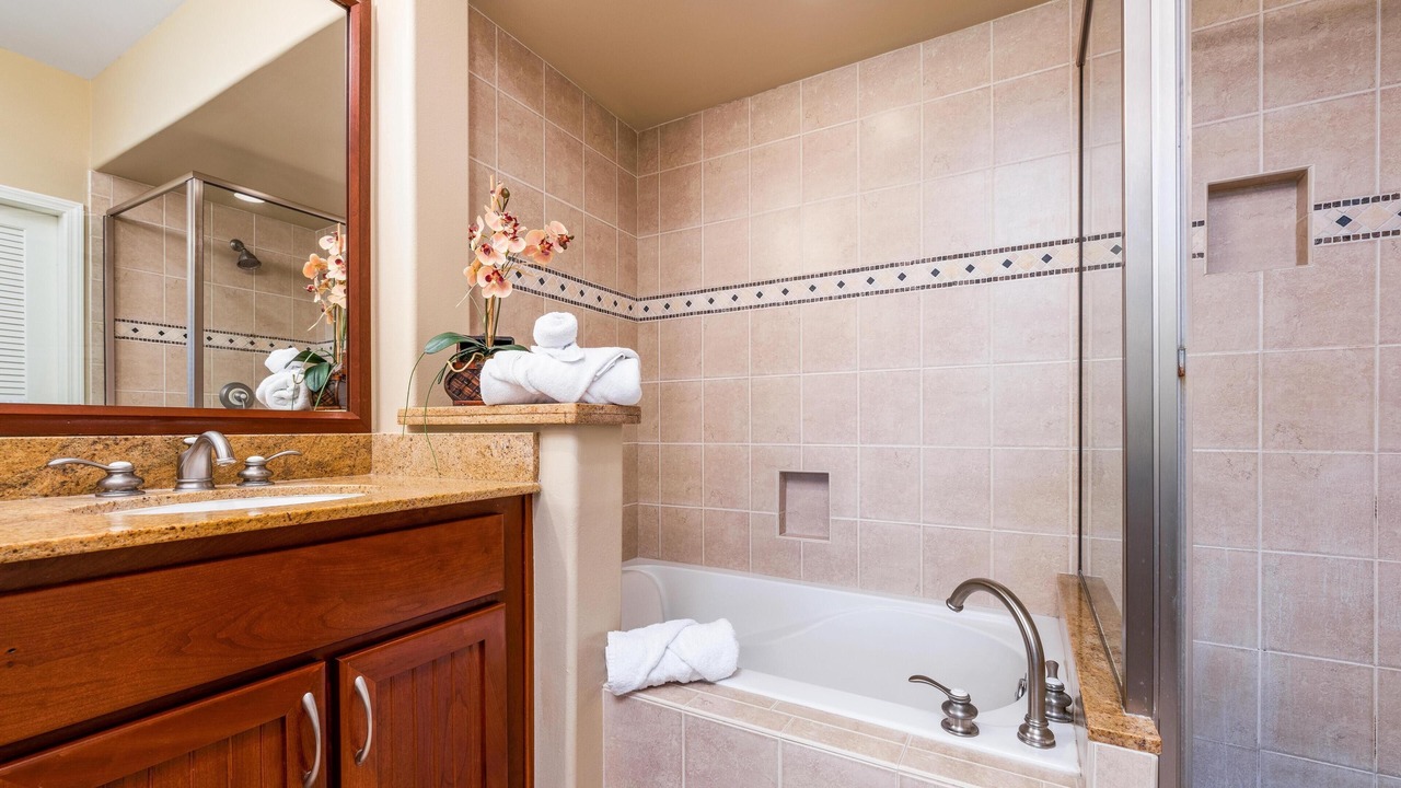Photo of Bathroom in Waikoloa