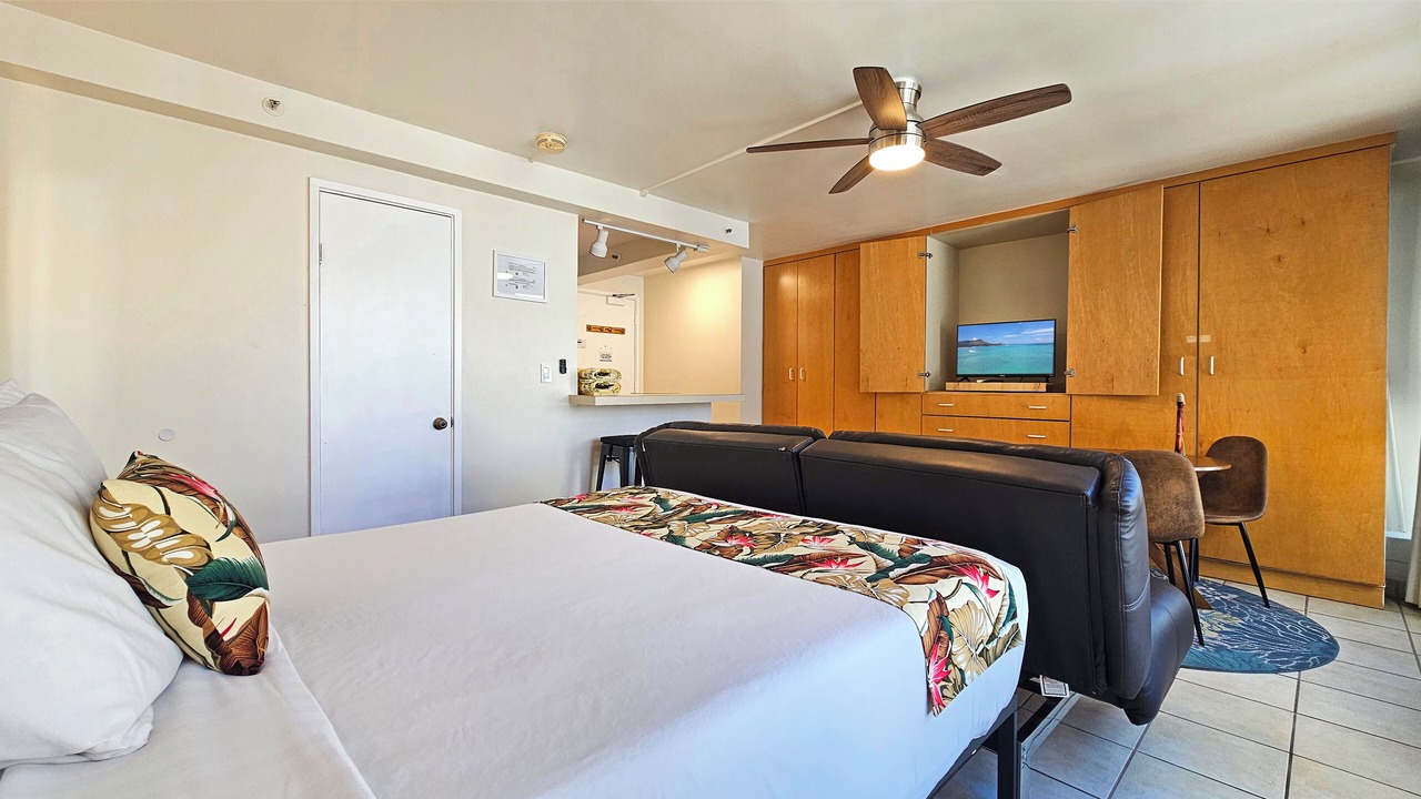 Photo of Bedroom in Waikiki