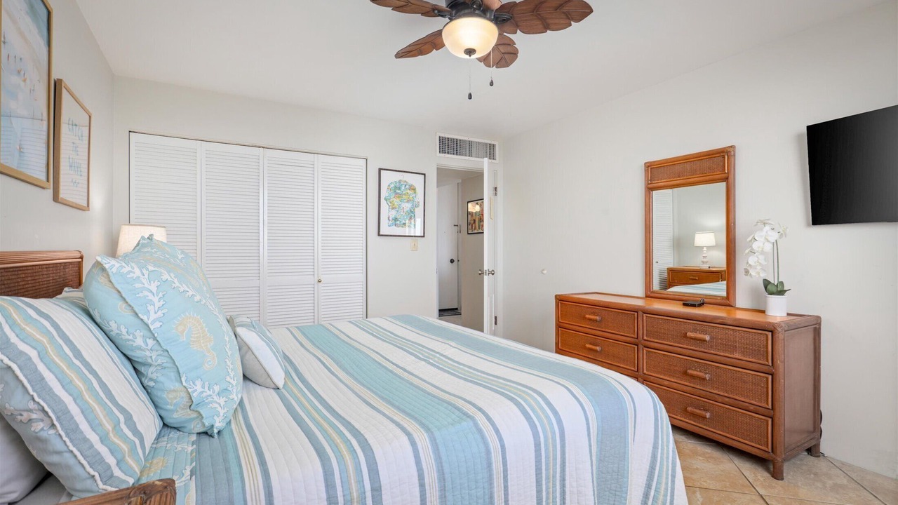 Photo of Bedroom in Historic Kailua Village