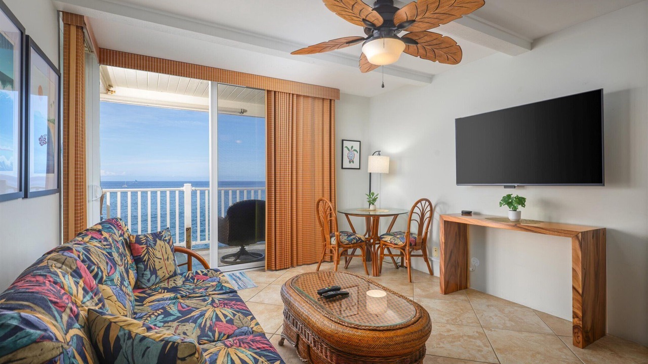 Photo of Livingroom in Historic Kailua Village
