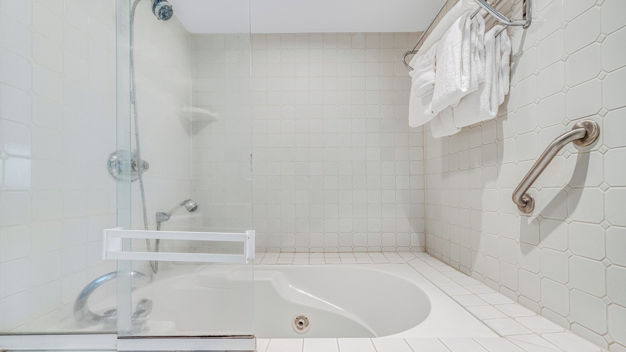Photo of Bathroom in Wailea