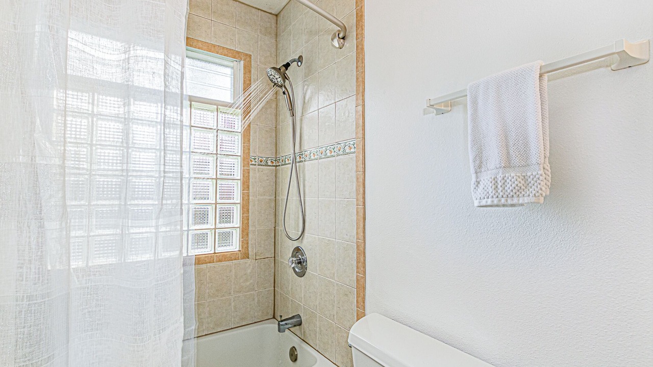 Photo of Bathroom in Keaau