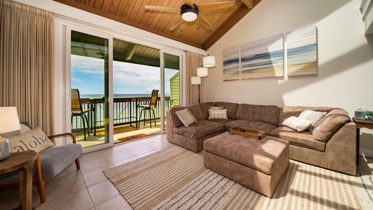 Photo of Livingroom in Kahana
