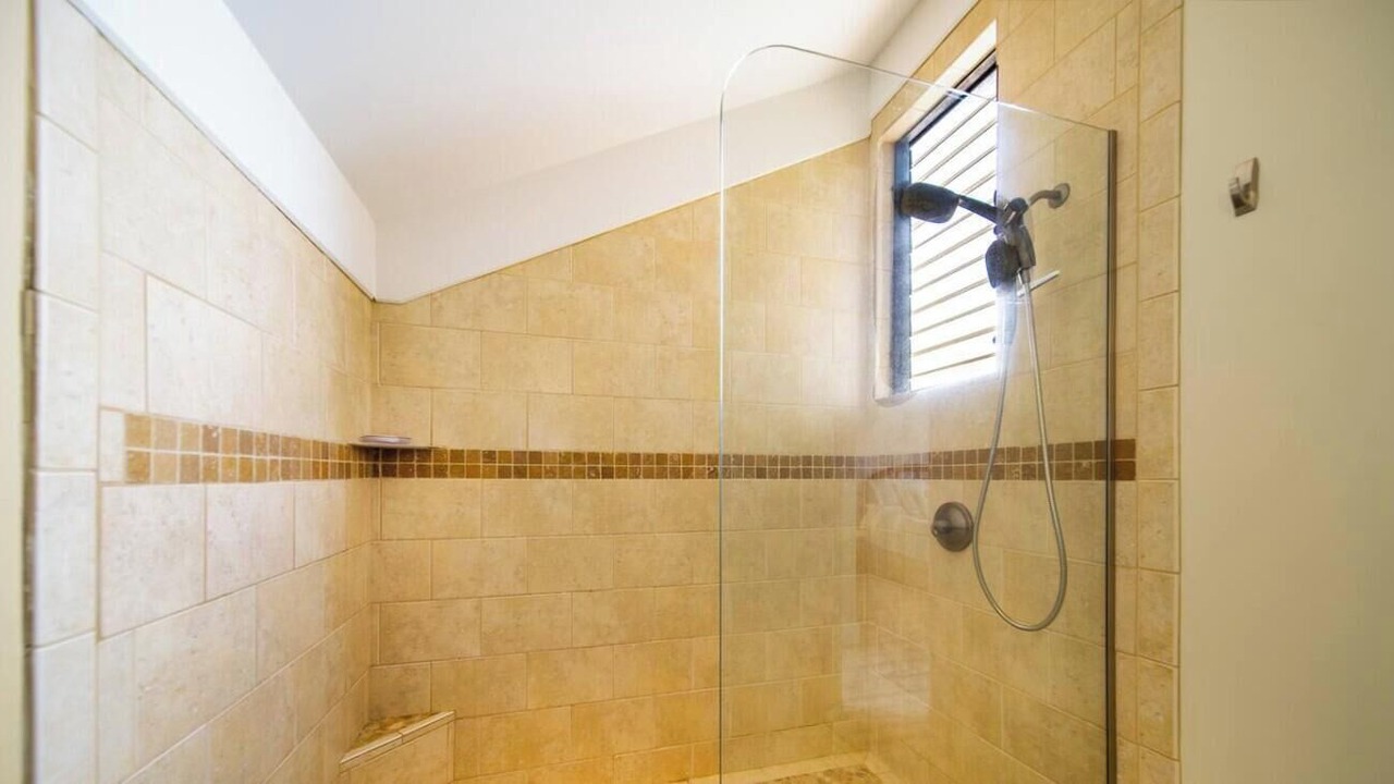 Photo of Bathroom in Kahana