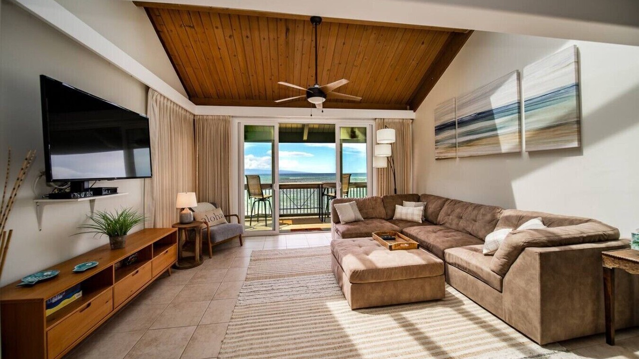 Photo of Livingroom in Kahana