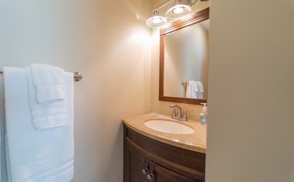 Photo of Bathroom in Kahuku