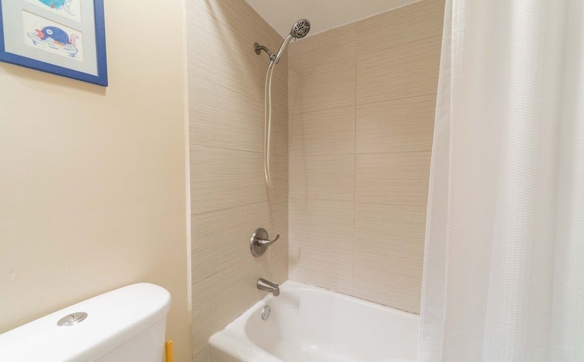 Photo of Bathroom in Kahuku