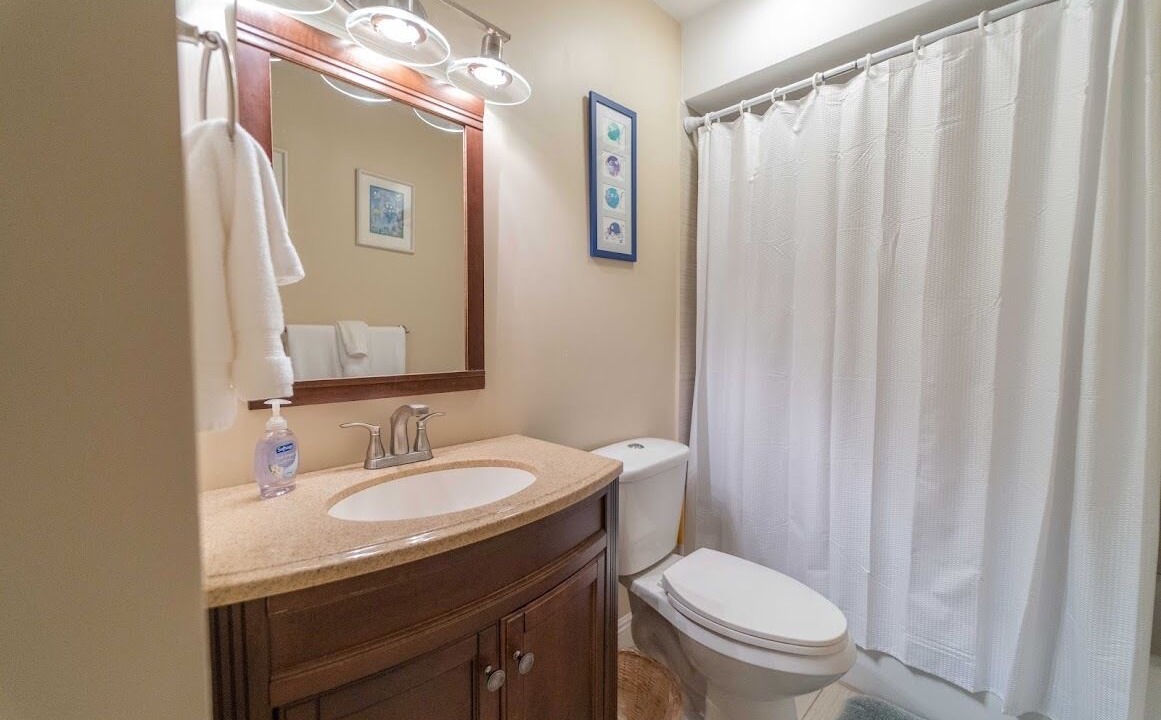 Photo of Bathroom in Kahuku