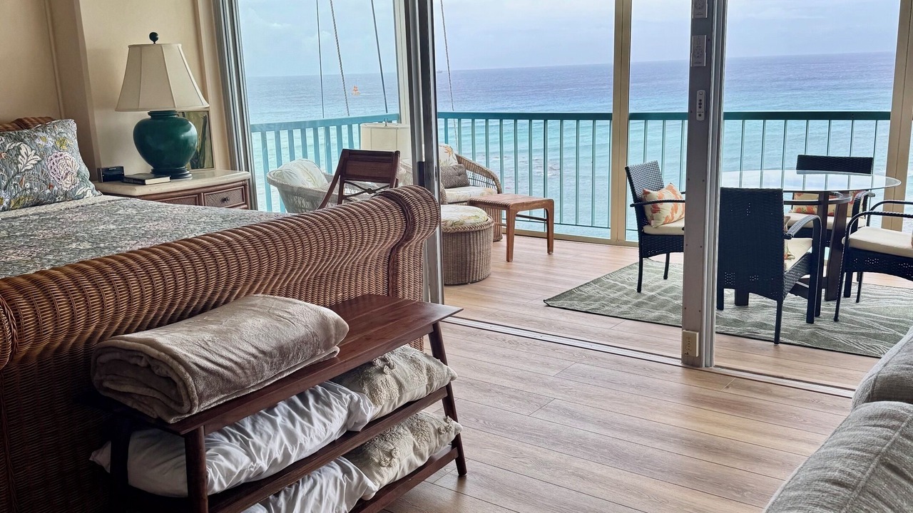Photo of Livingroom in Diamond Head - Kapahulu - St. Louis