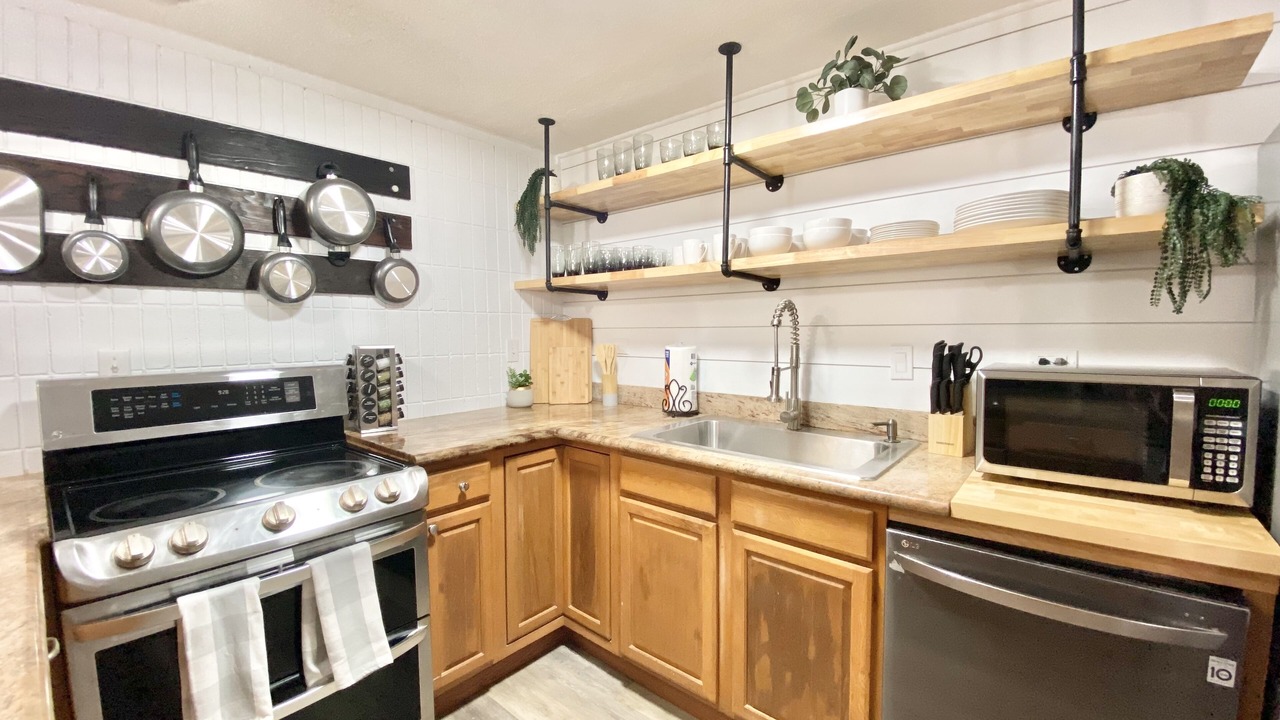 Photo of Kitchen in Punaluu