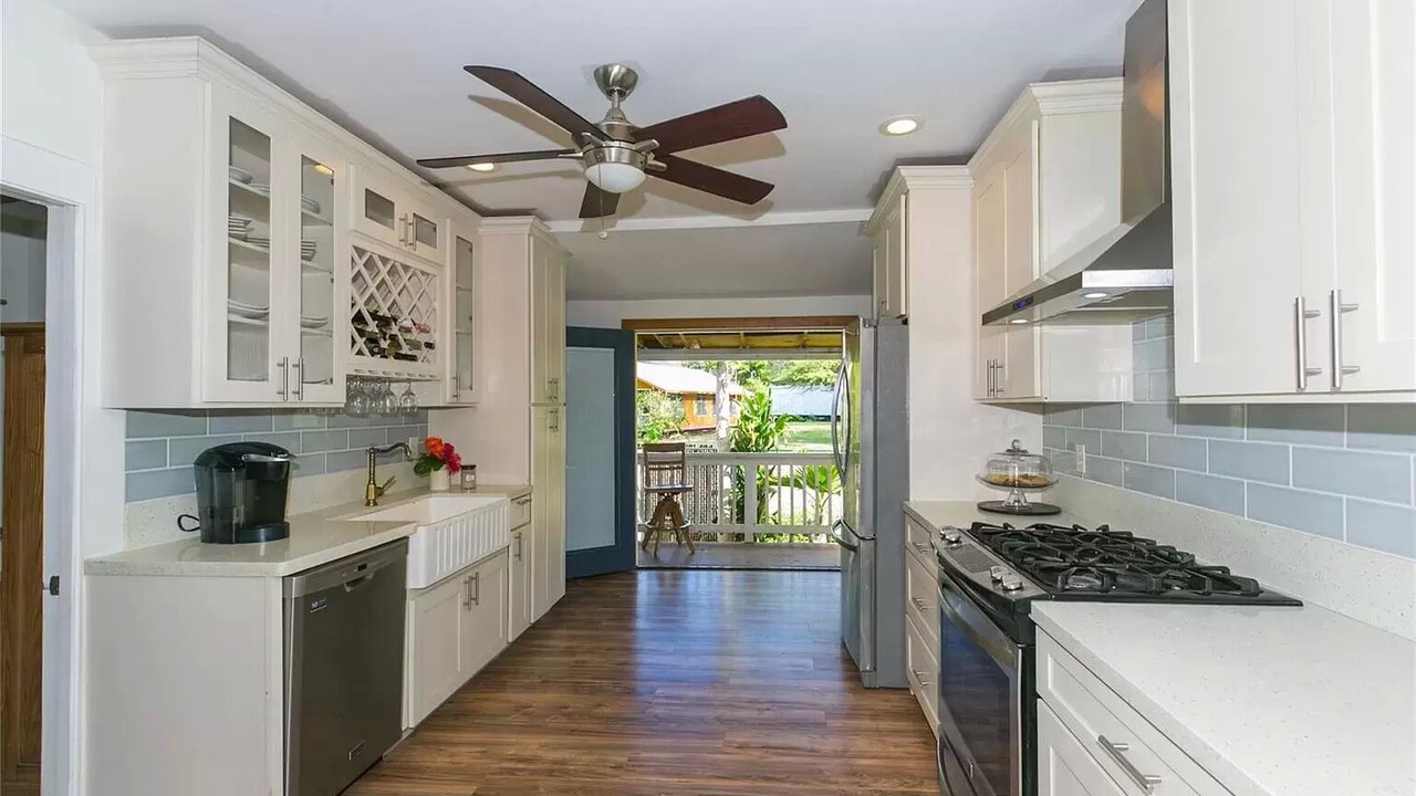 Photo of Kitchen in Makaha