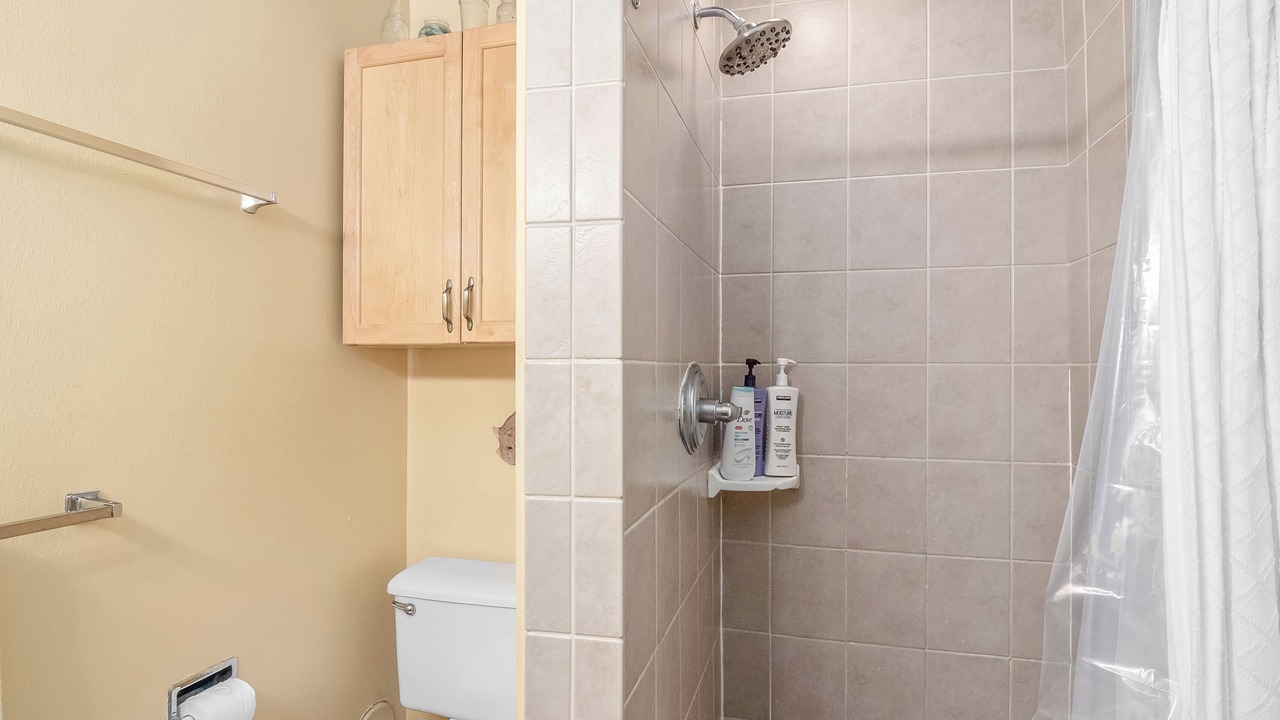 Photo of Bathroom in Kahuku