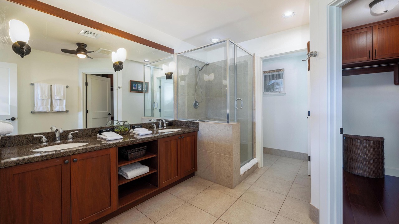 Photo of Bathroom in Waikoloa
