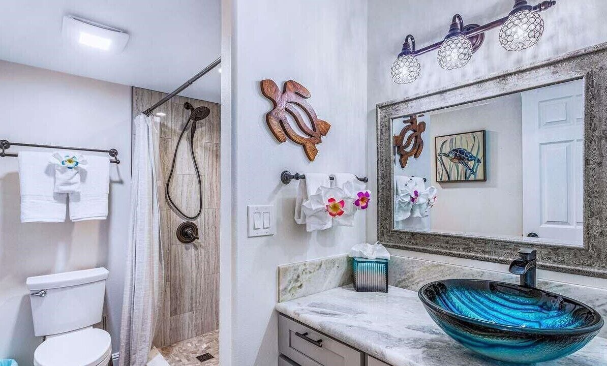 Photo of Bathroom in Kahana