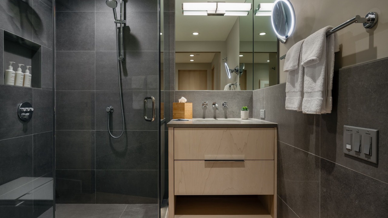 Photo of Bathroom in Kaanapali