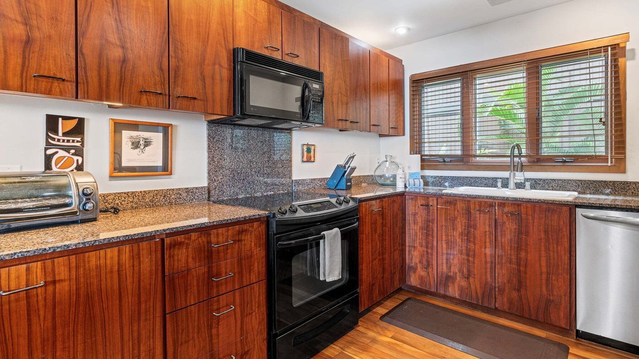 Photo of Kitchen in Kahaluu Bay