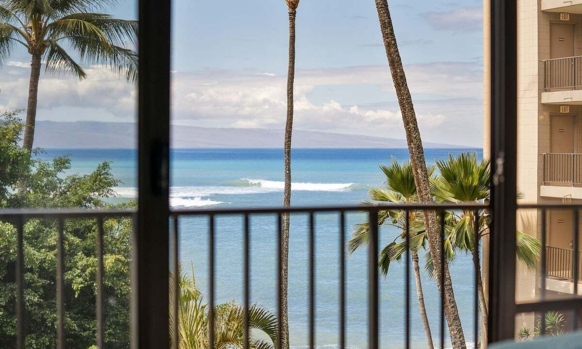 Photo of Others in Kahana
