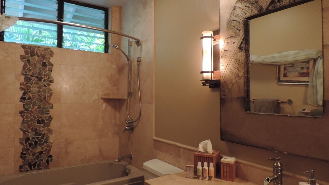 Photo of Bathroom in Poipu