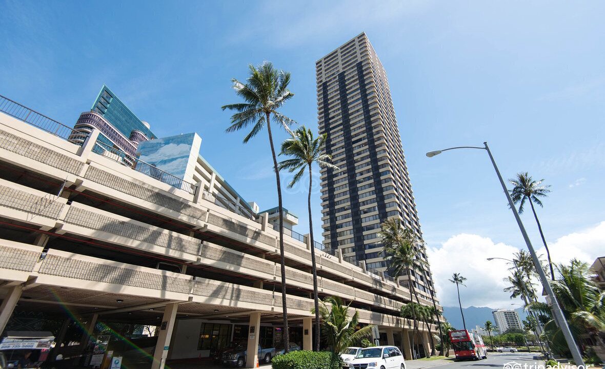 Photo of Outdoor in McCully - Moiliili