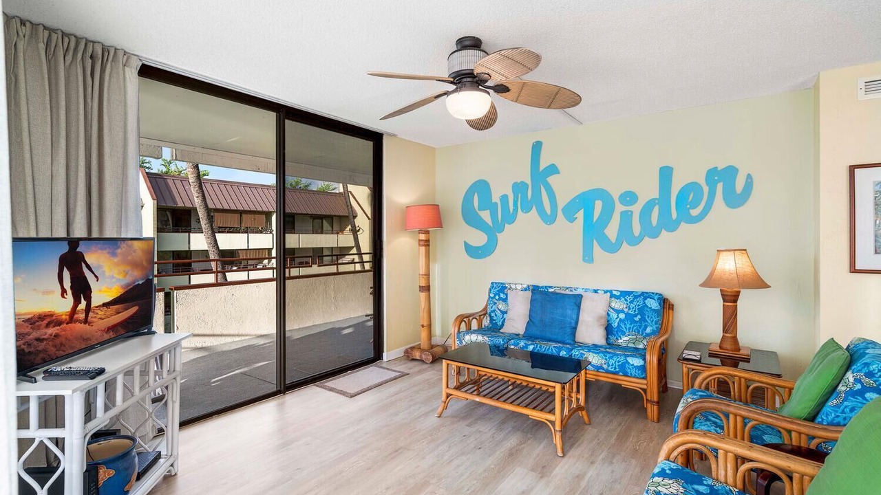 Photo of Livingroom in Kahaluu Bay