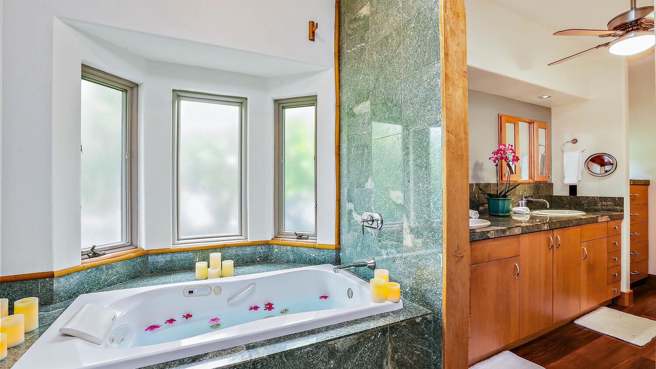 Photo of Bathroom in Princeville