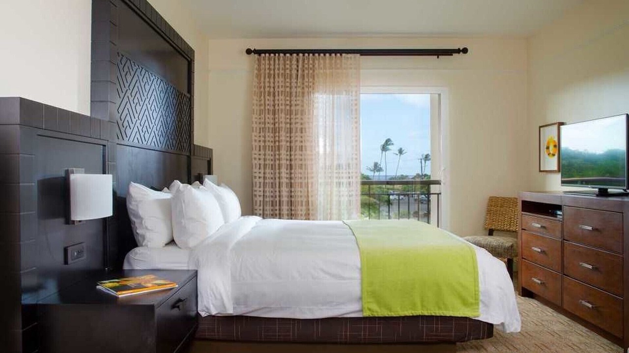 Photo of Bedroom in Poipu