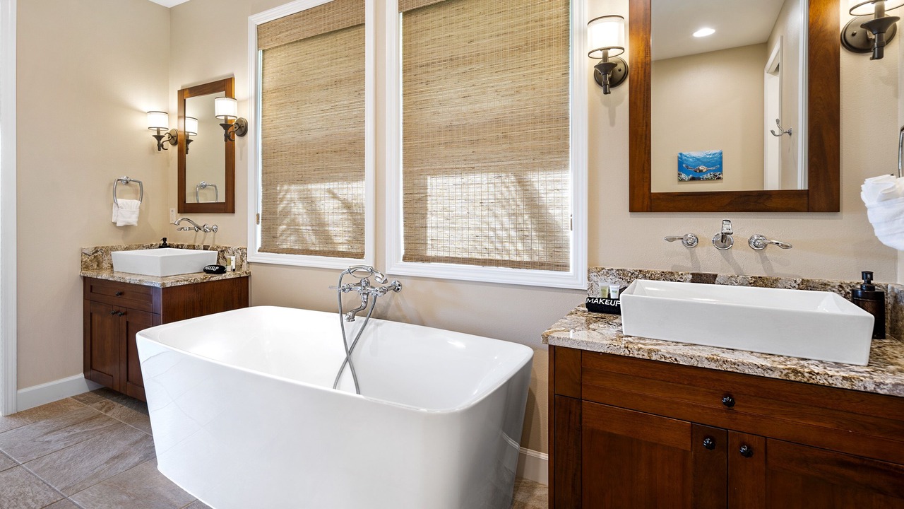 Photo of Bathroom in Keauhou