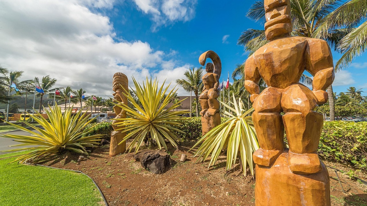 Photo of Others in Laie