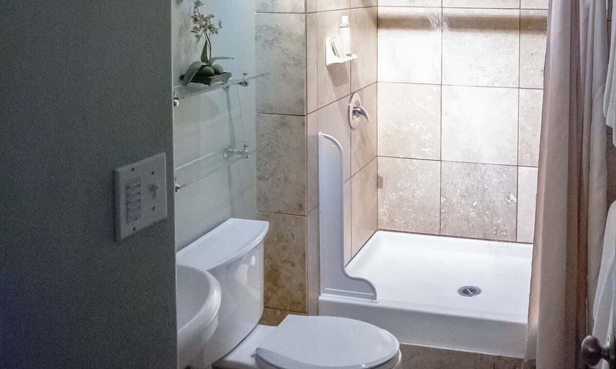 Photo of Bathroom in Laie
