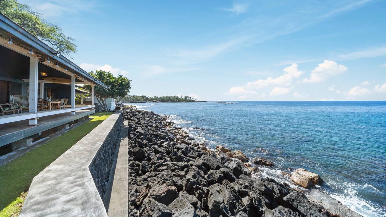 Photo of Outdoor in Kahaluu Bay