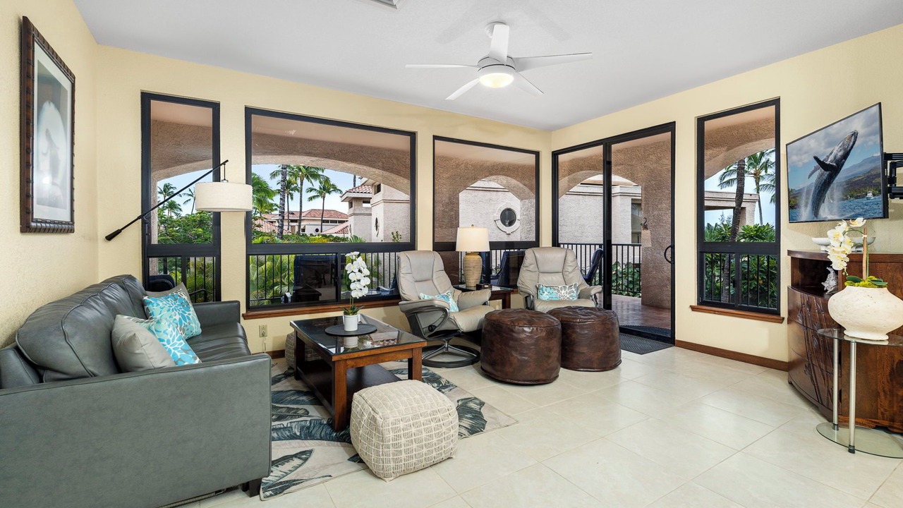 Photo of Livingroom in Waikoloa