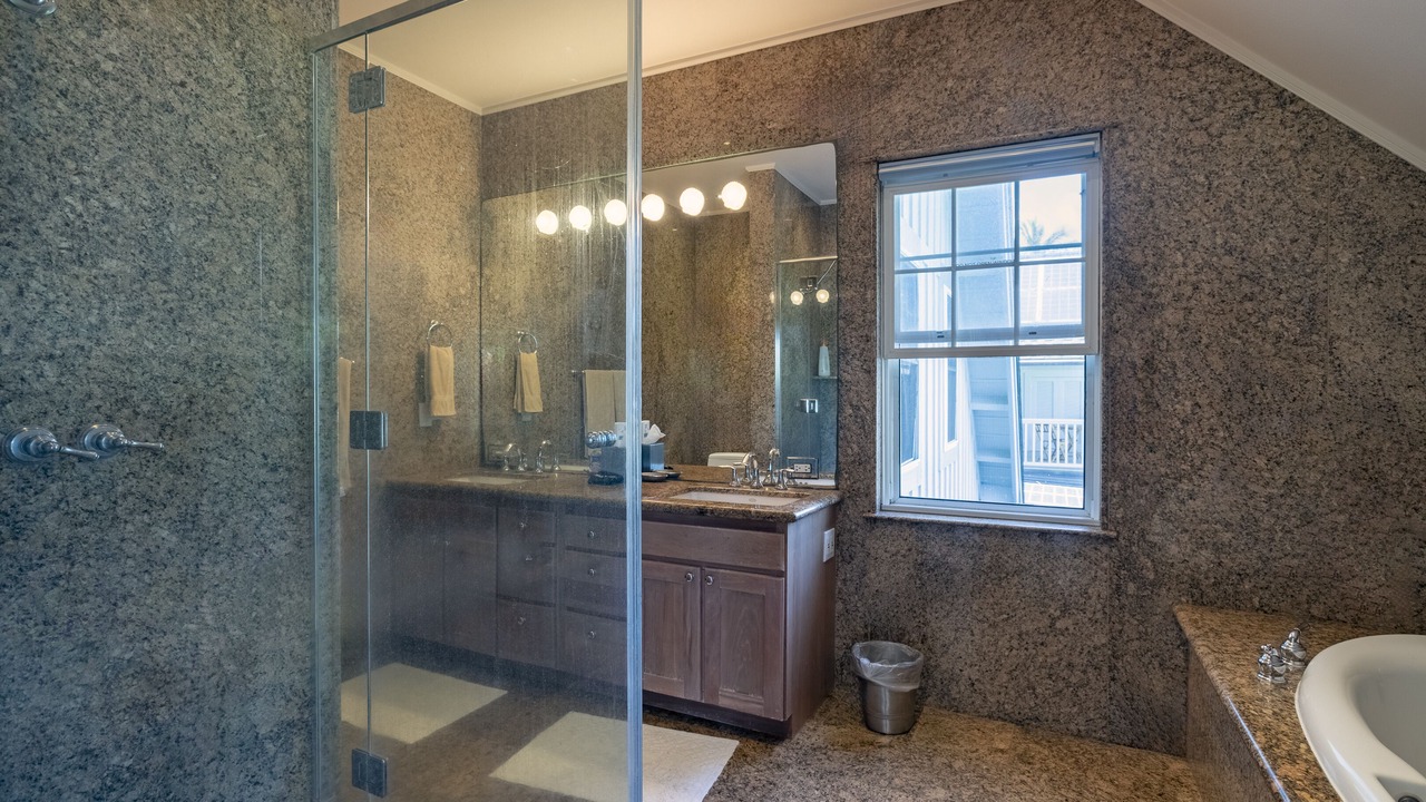 Photo of Bathroom in Hanalei