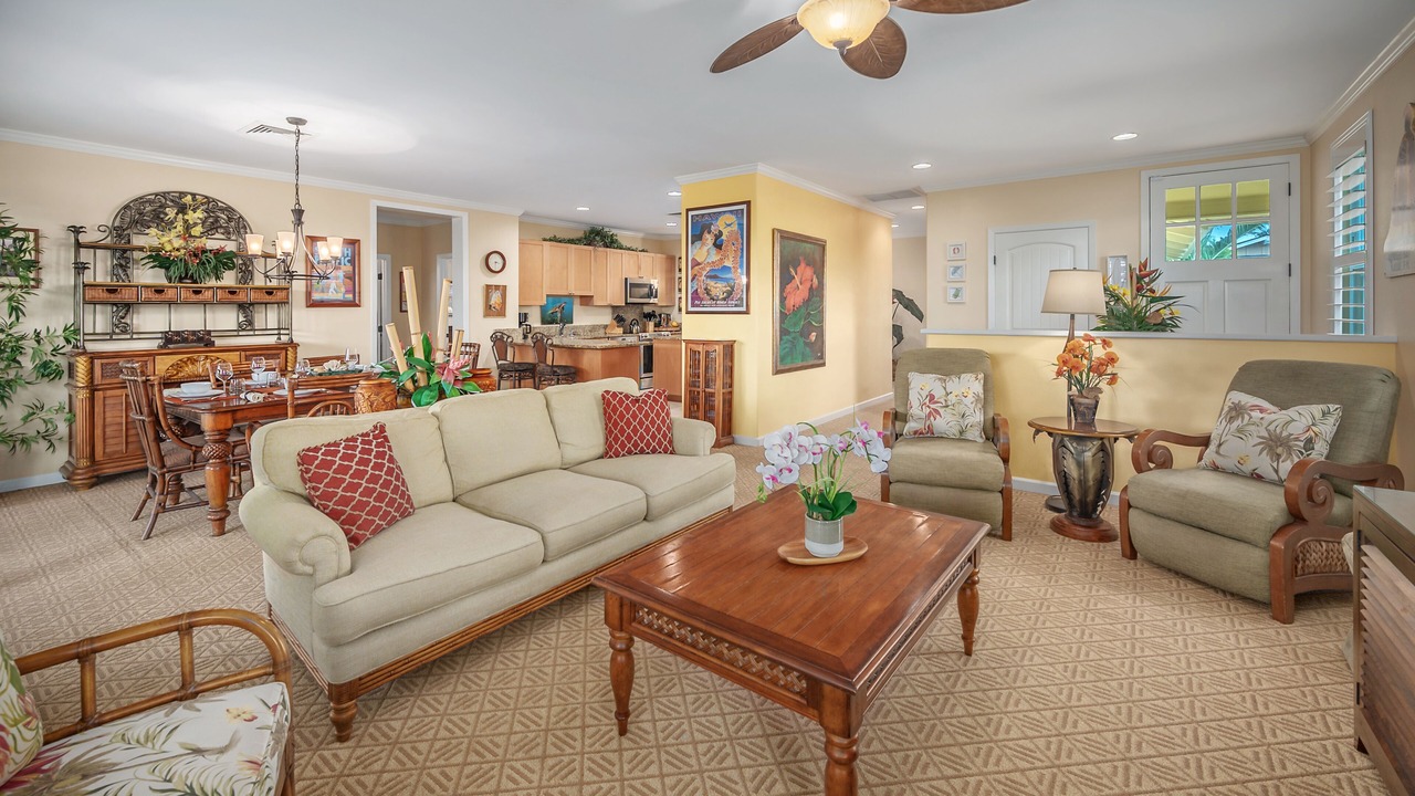 Photo of Livingroom in Princeville
