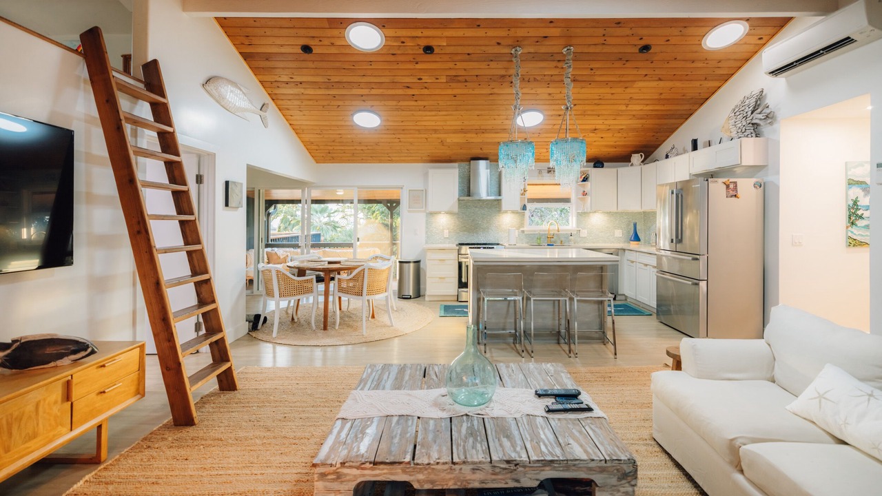 Photo of Livingroom in Paia
